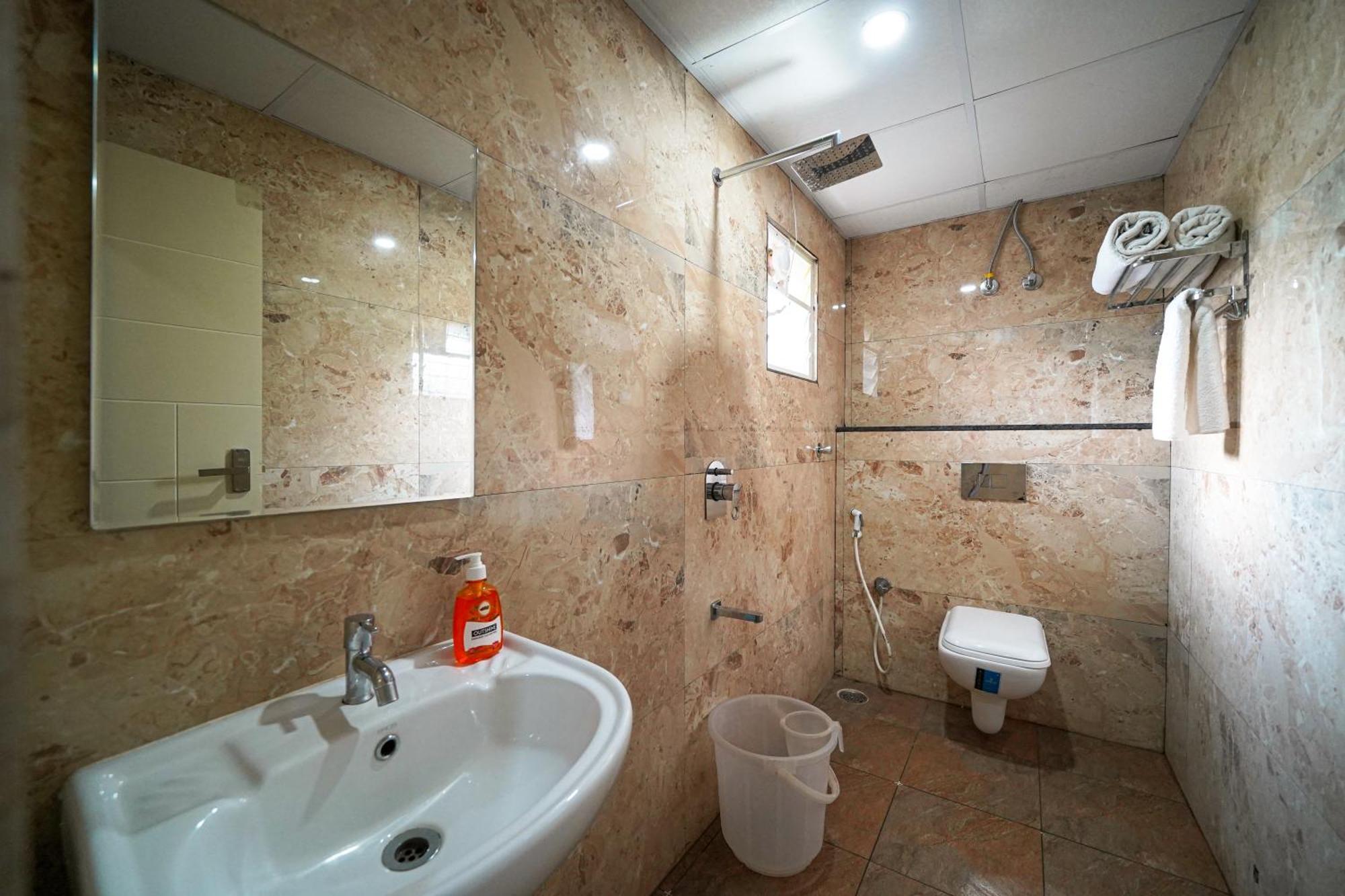 Open Hotel By Olive - Sai Luxury Comforts Bangalore Bagian luar foto